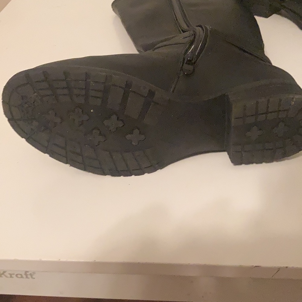 Boots - Picture 2 of 4